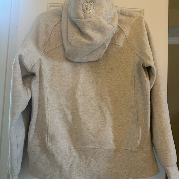 Lululemon Women's Cream Zip-Up Hoodie size 12
Predators logo - Picture 6 of 8